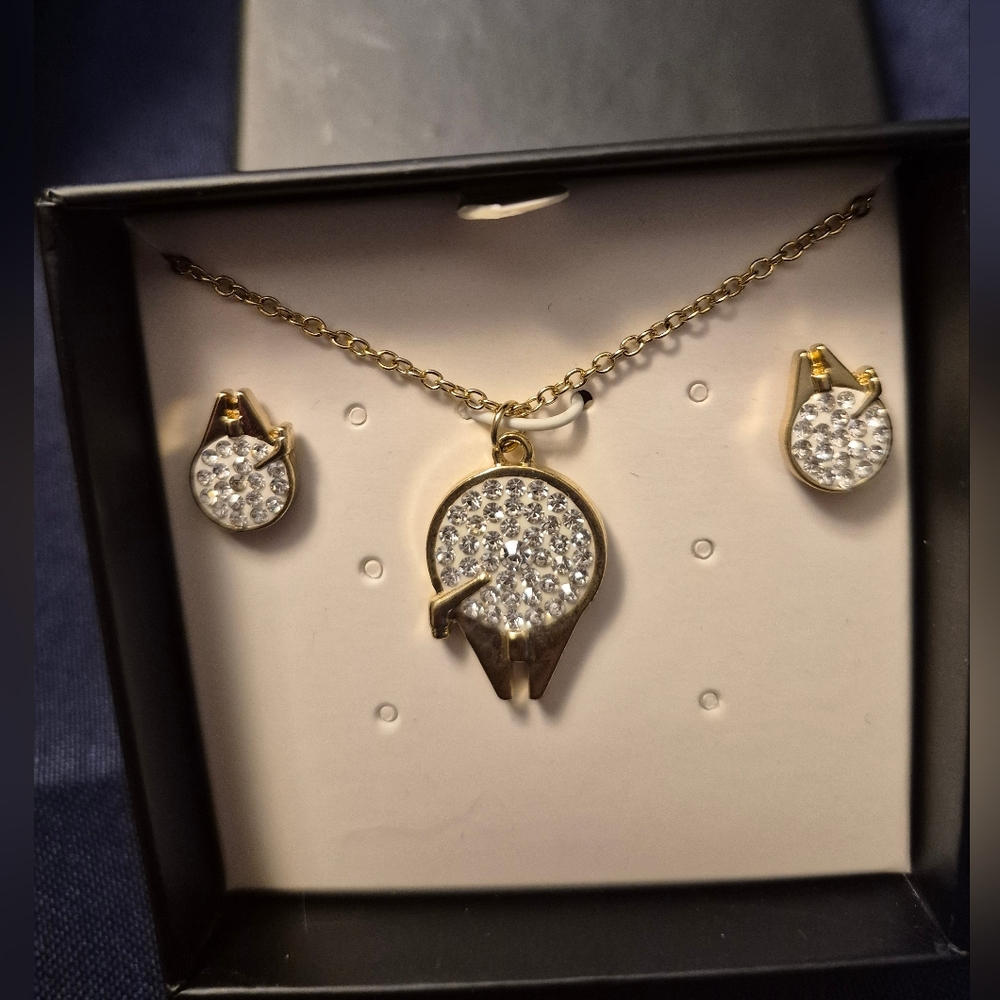 Star Wars Gold and Silver Millennium Falcon Necklace Set